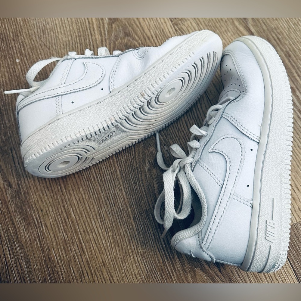 Nike Air Force I Kids| Size 11C - Picture 5 of 7